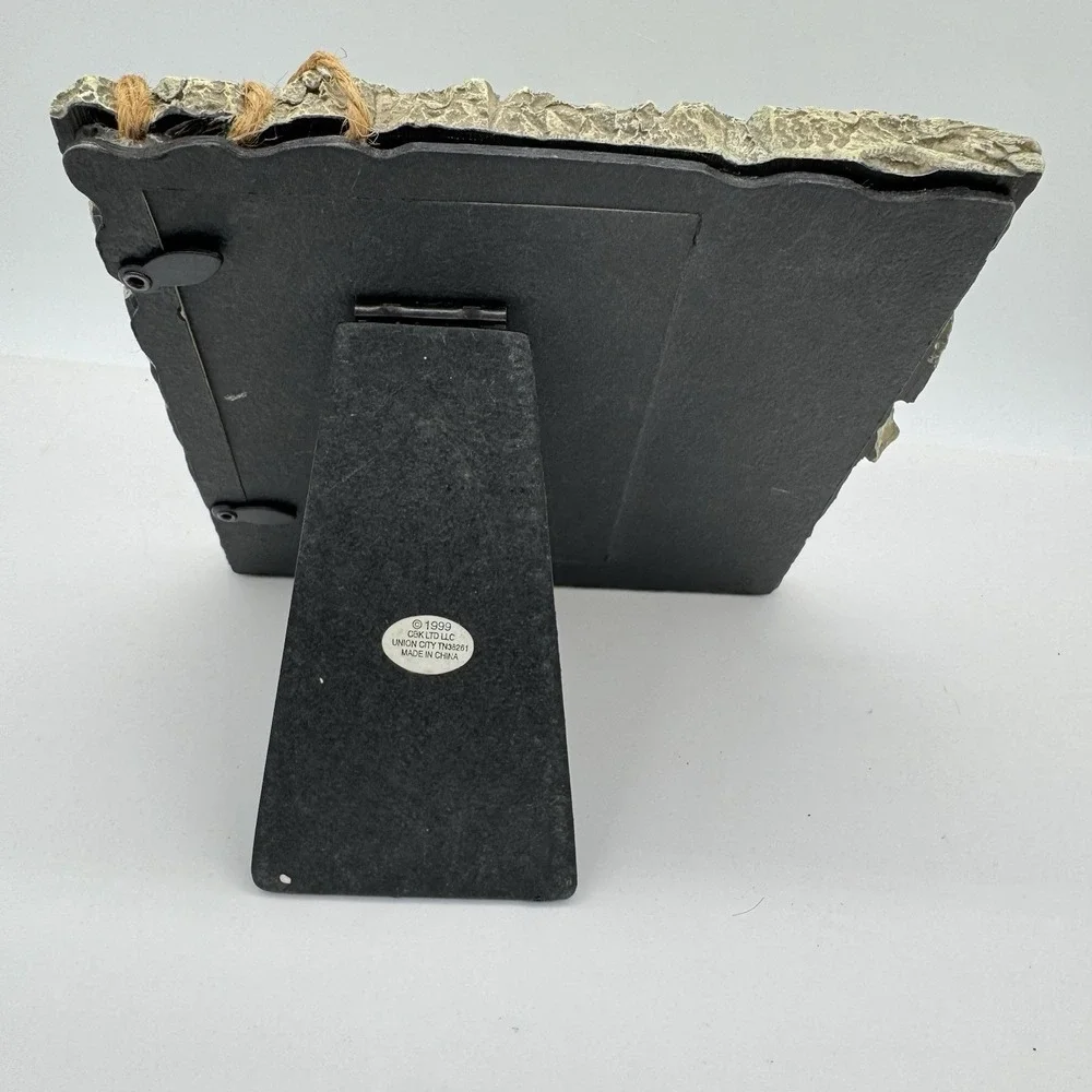 Vintage Basil 3D Picture Frame 4x6 Textured Resin Botanical CBK Ltd 1999‎